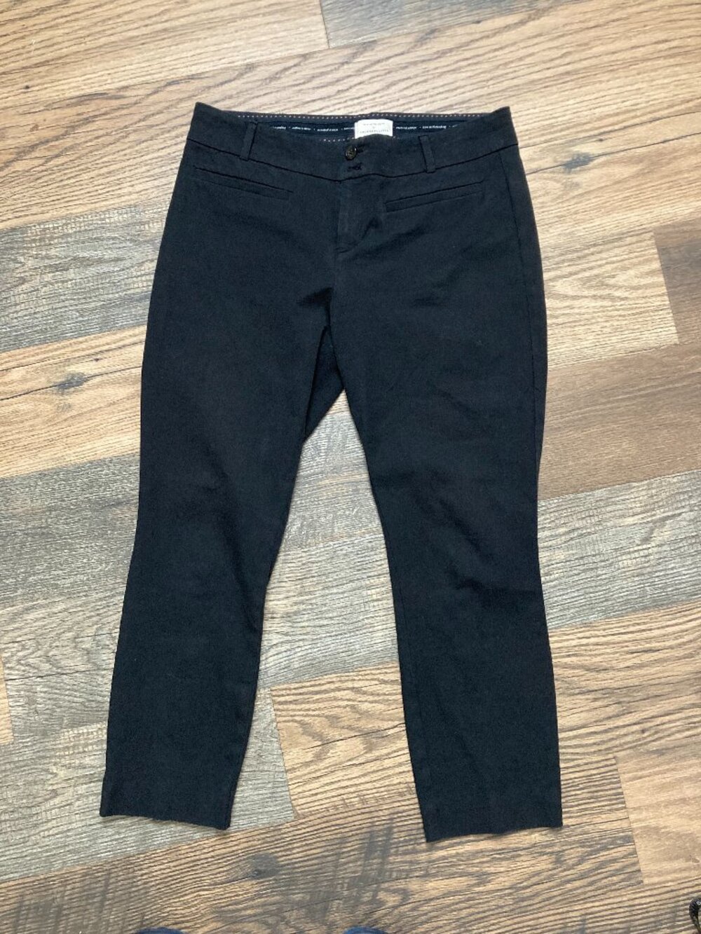Anthropologie The Essential Slim Pants Women's Size 10 Black Cropped Ankle